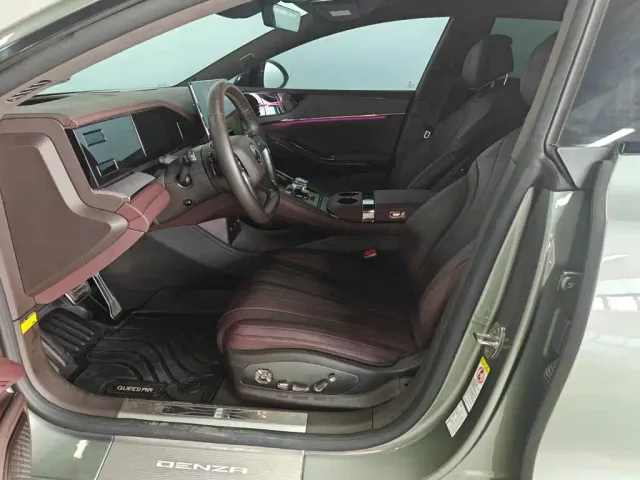 Denza Z9GT — Фото автомобиля 7