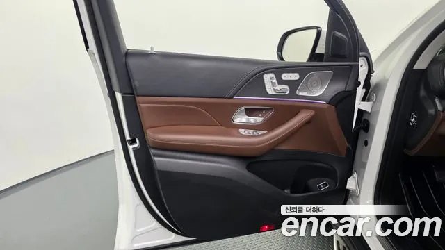 Mercedes-Benz GLE-Class — Фото автомобиля 19