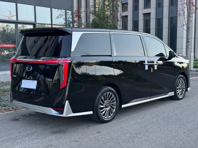 GAC Trumpchi M8 — Фото автомобиля 6