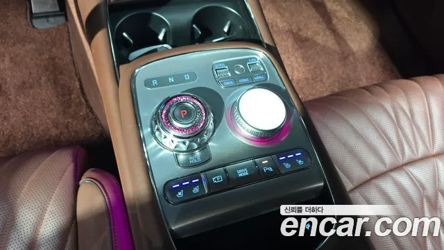 Genesis G90 Бензин 3.5 турбо AWD — Фото автомобиля 9