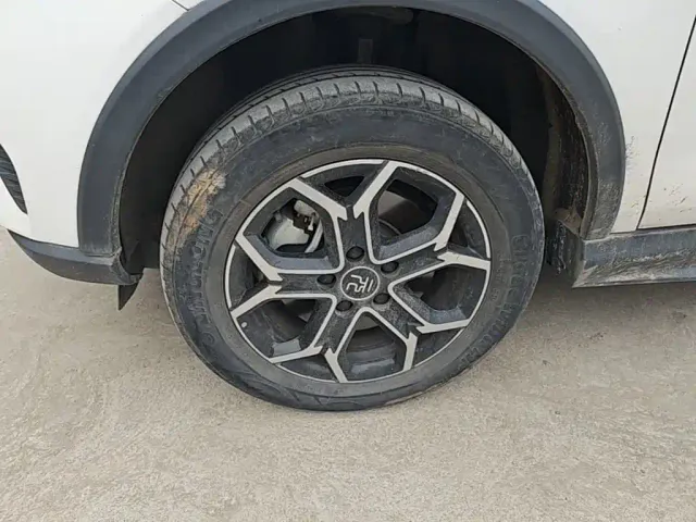 BYD Yuan Pro — Фото автомобиля 22