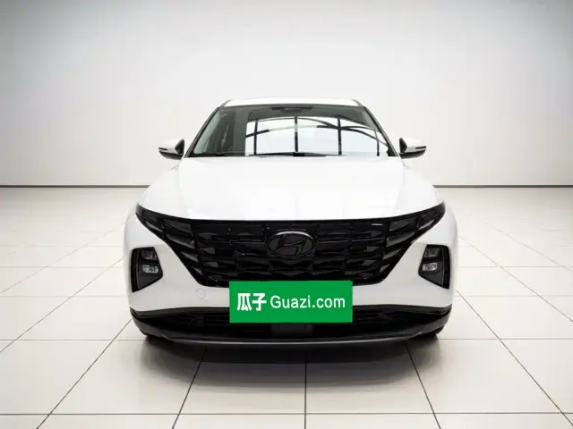 Hyundai Tucson — Фото автомобиля 2