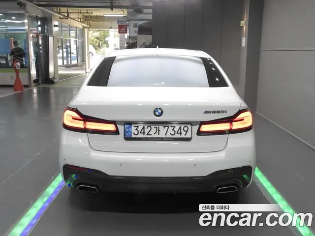 BMW 5 Series G30 — Фото автомобиля 4