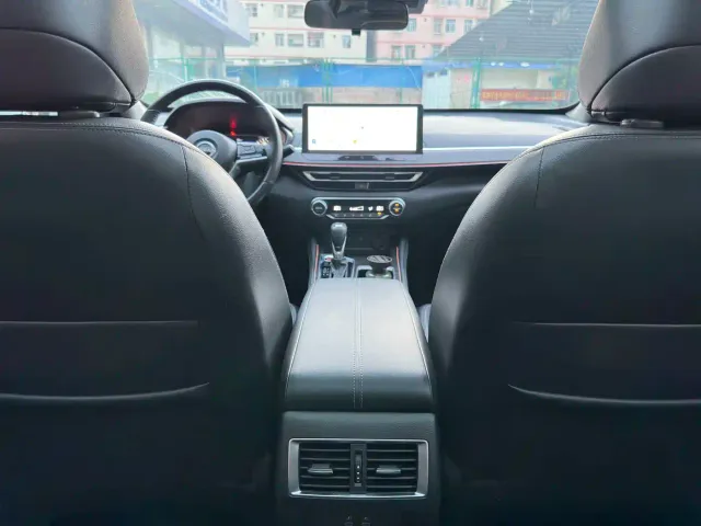 Nissan Teana — Фото автомобиля 10