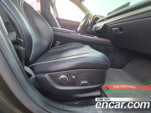 Genesis G80 RG3 — Фото автомобиля 9