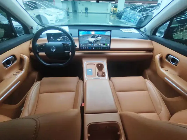 Leapmotor C10 — Фото автомобиля 14