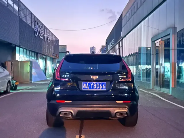 Cadillac Cadillac XT4 2022 28T FWD Luxury — Фото автомобиля 7