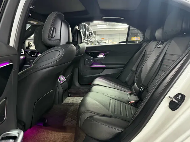 Mercedes-Benz C-Class — Фото автомобиля 13