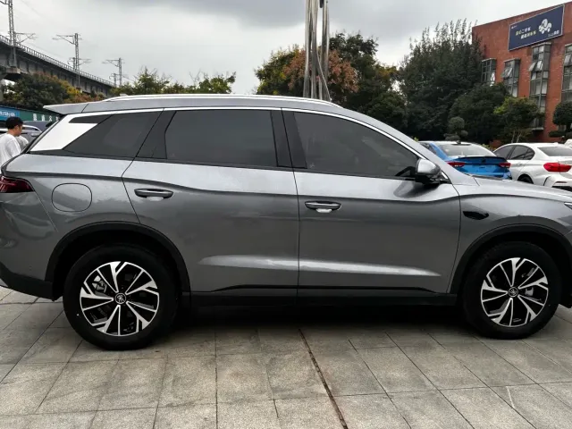 BYD Song Pro — Фото автомобиля 4