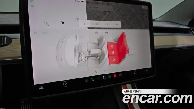 Tesla Model 3 — Фото автомобиля 23