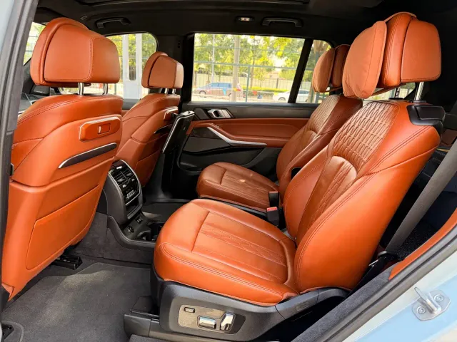 BMW X7 — Фото автомобиля 14
