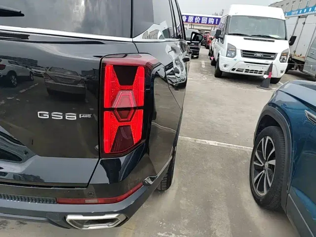 GAC Trumpchi GS8 — Фото автомобиля 7