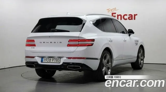 Genesis GV80 — Фото автомобиля 2