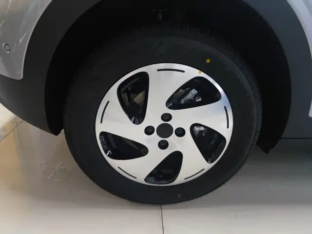Geely Starry Wish — Фото автомобиля 3