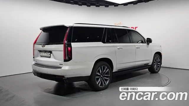 Cadillac Escalade Escalade 5 поколение — Фото автомобиля 2