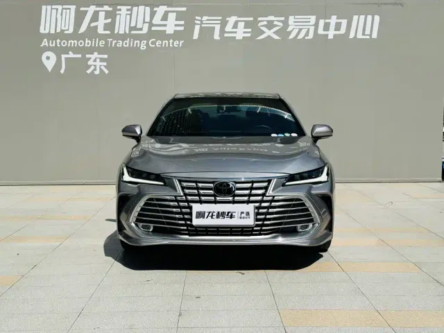 Toyota Avalon — Фото автомобиля 2