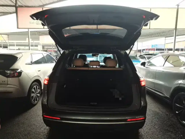 Geely Galaxy Starship 7 EM-i — Фото автомобиля 18