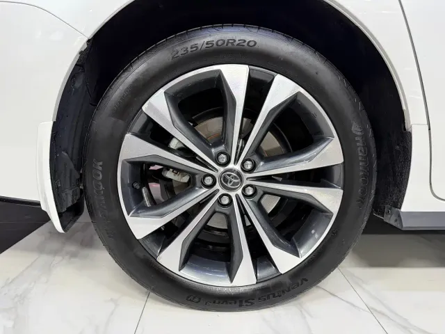 Toyota Granvia — Фото автомобиля 10