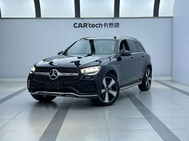 Фотография автомобиля — Mercedes-Benz GLC-Class