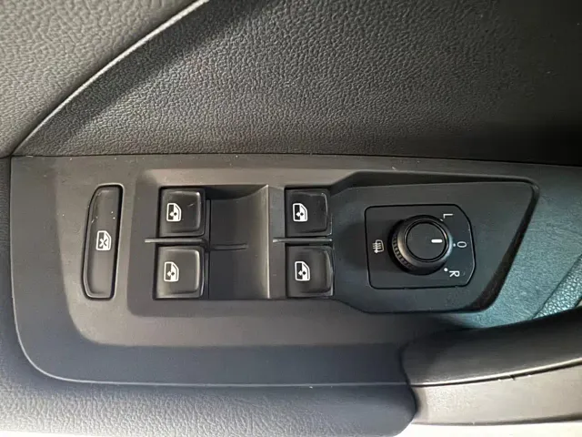 Volkswagen Tharu — Фото автомобиля 14
