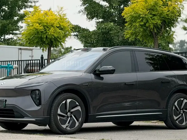 Nio ES6 — Фото автомобиля 2