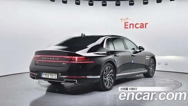 Genesis G90 Бензин 3.5 турбо AWD — Фото автомобиля 2