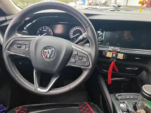 Buick Envision S — Фото автомобиля 10