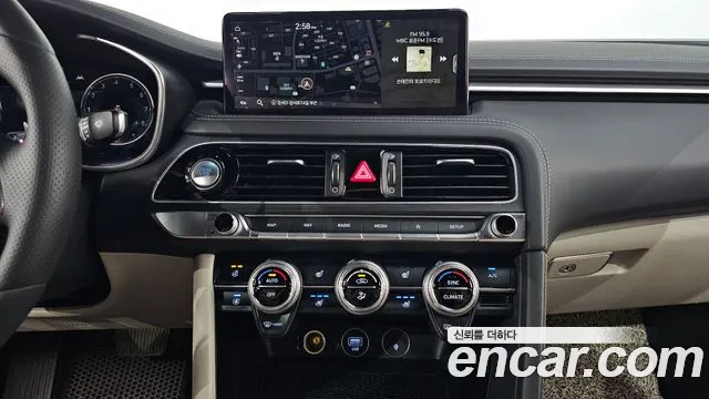 Genesis G70 New — Фото автомобиля 14