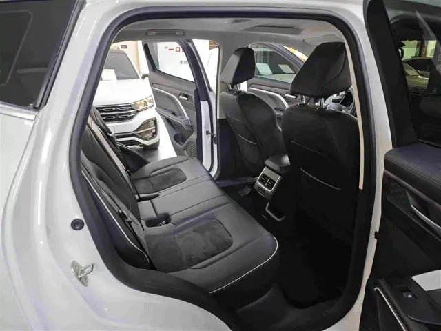 Haval H6 — Фото автомобиля 9