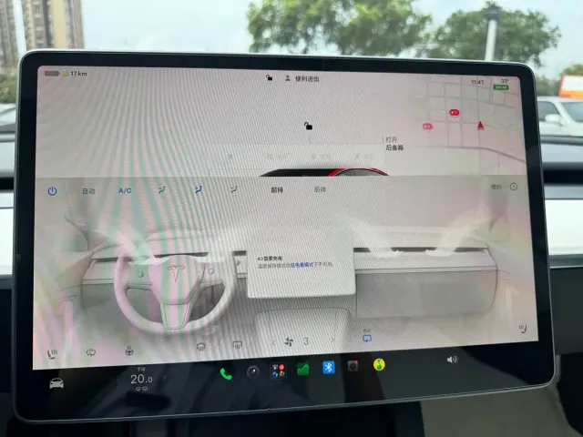 Tesla Model 3 — Фото автомобиля 26