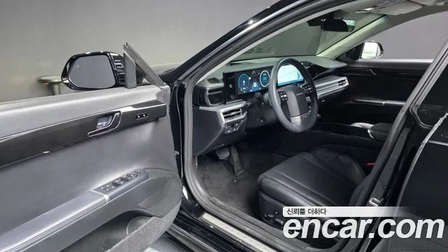 Hyundai Grandeur Grandeur (GN7) 2.5 Бензин 2WD — Фото автомобиля 10