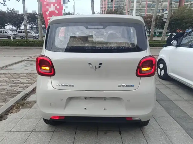 Wuling Hongguang Mini EV — Фото автомобиля 5