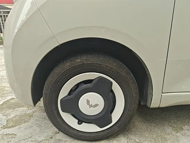 Wuling Hongguang Mini EV — Фото автомобиля 22