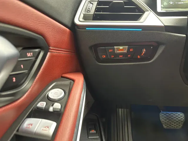 BMW 3 Series — Фото автомобиля 12