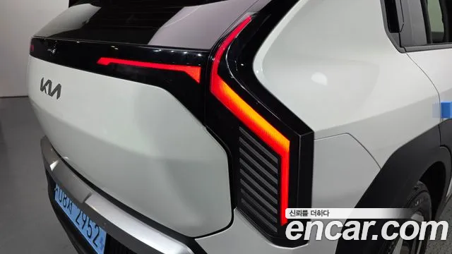 Kia EV3 — Фото автомобиля 23