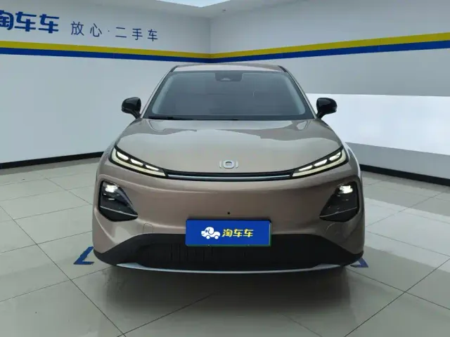 Changan Qiyuan Q05 — Фото автомобиля 2