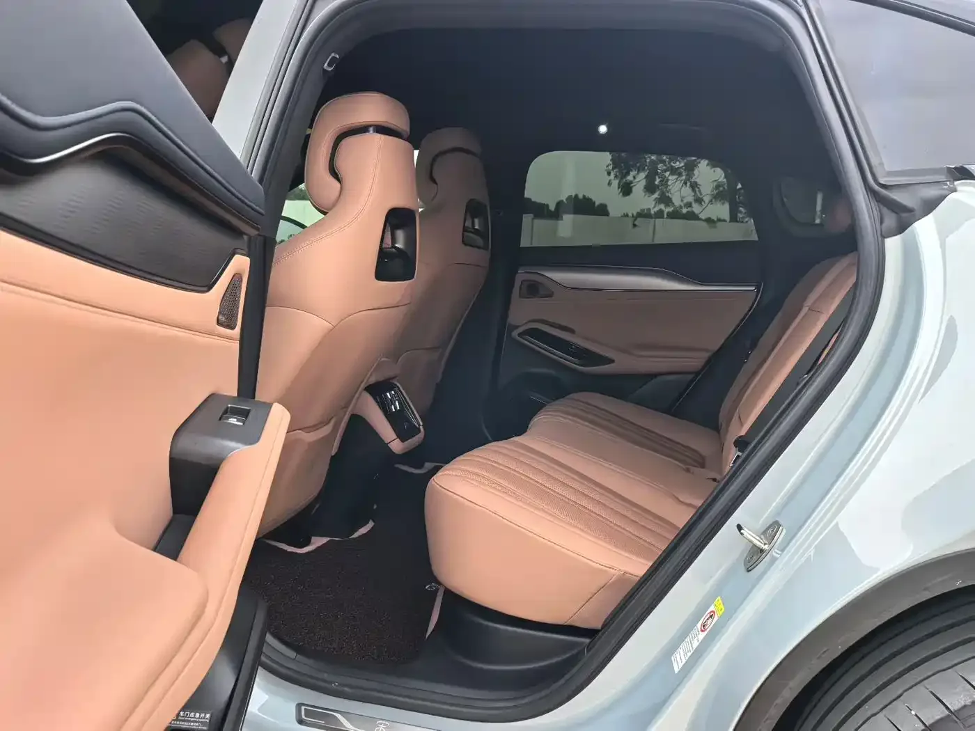 BYD Song L EV 2024 Model 662km Excellence — Фото автомобиля 5