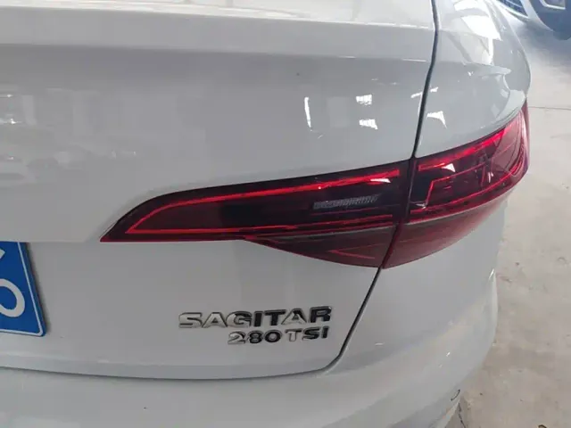 Volkswagen Sagitar — Фото автомобиля 7