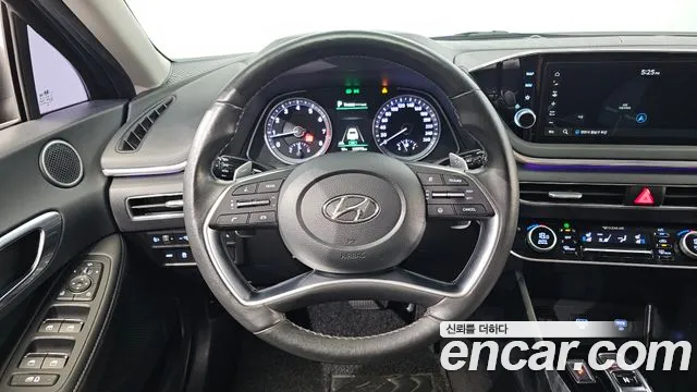 Hyundai Sonata — Фото автомобиля 15
