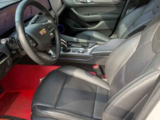 Cadillac CT5 — Фото автомобиля 5