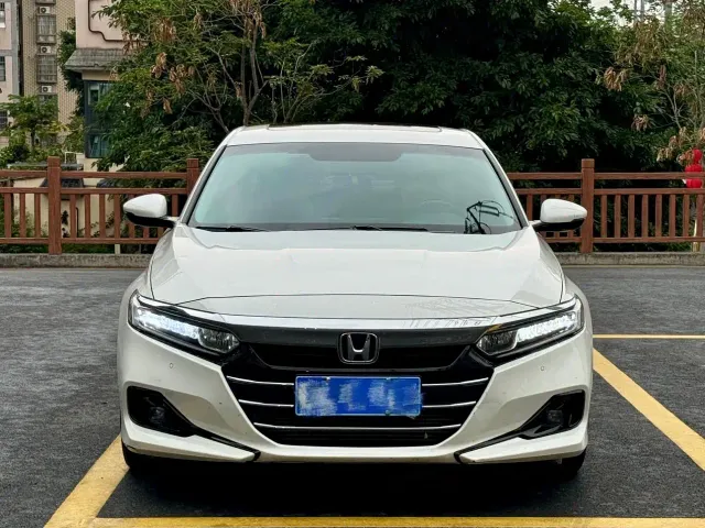 Honda Accord — Фото автомобиля 2