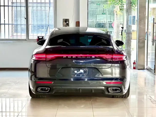 Porsche Panamera — Фото автомобиля 9