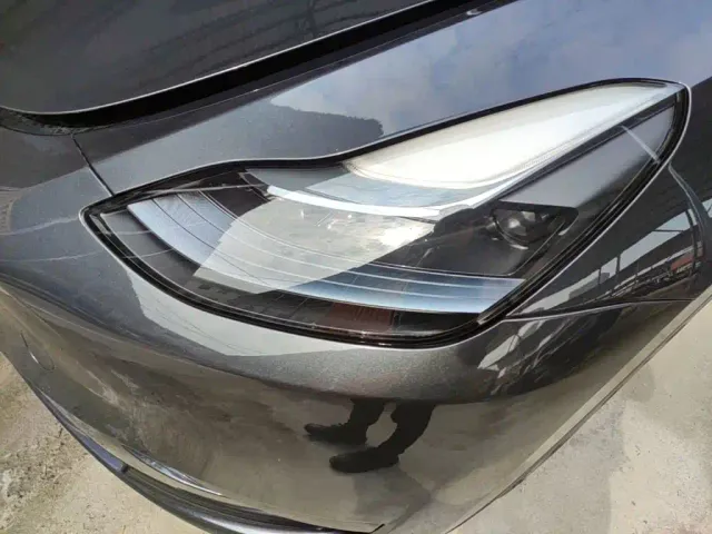 Tesla Model Y — Фото автомобиля 23