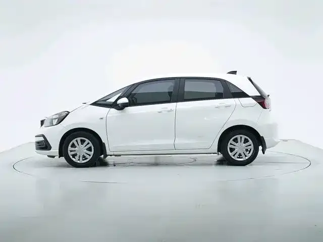 Honda Fit — Фото автомобиля 9