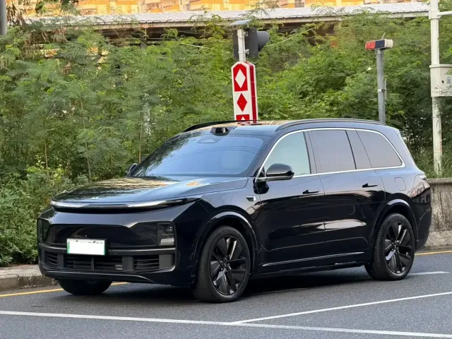 Фотография автомобиля — Li Auto L9