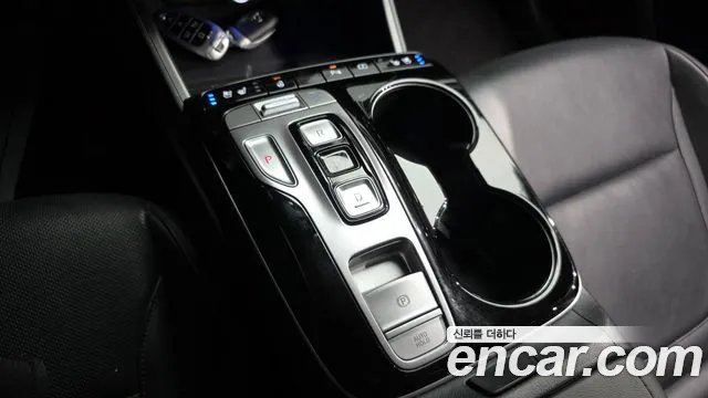 Hyundai Tucson Tucson (NX4) Бензин 1.6 турбо 2WD — Фото автомобиля 9
