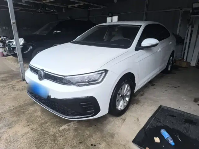Фотография автомобиля — Volkswagen Lavida