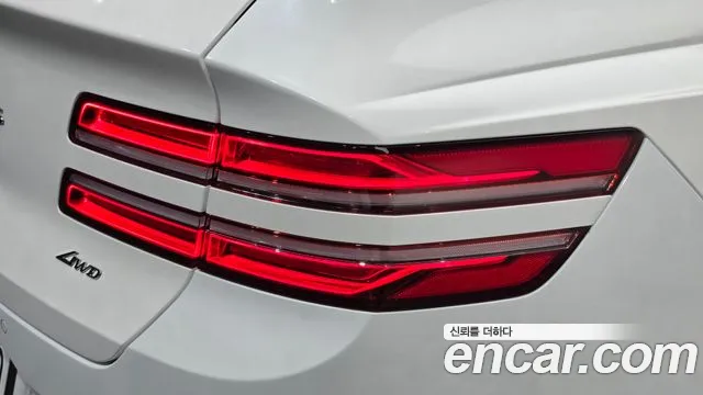 Genesis GV80 — Фото автомобиля 8