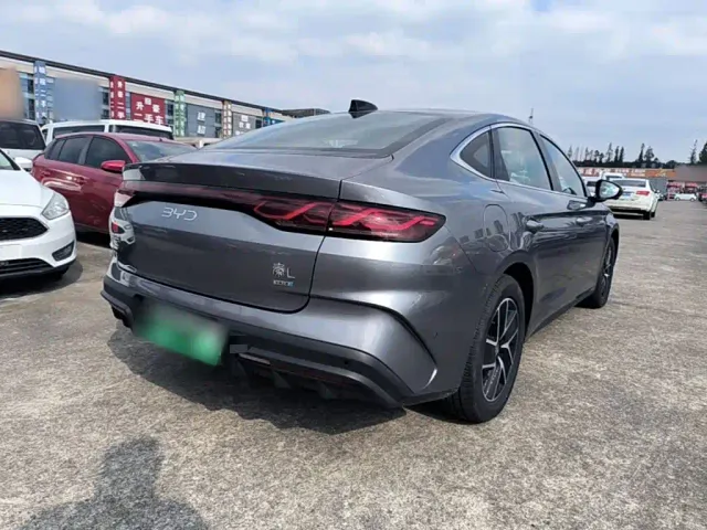 BYD Qin L — Фото автомобиля 6