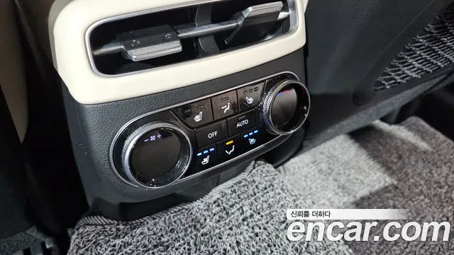 Genesis GV70 2.5T Бензин AWD — Фото автомобиля 18